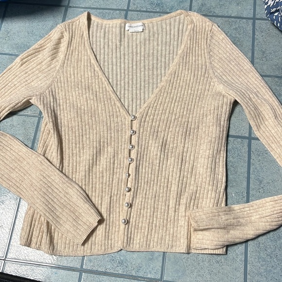 Lovers + Friends Sweaters - Lovers and Friends ribbed cardigan with pearl buttons
